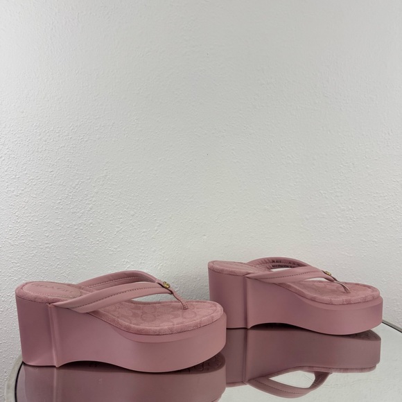 !SOLD! COACH Rose Pink Leather Y2K Franki Monogram Platform Sandal Flip Flops - Picture 3 of 12